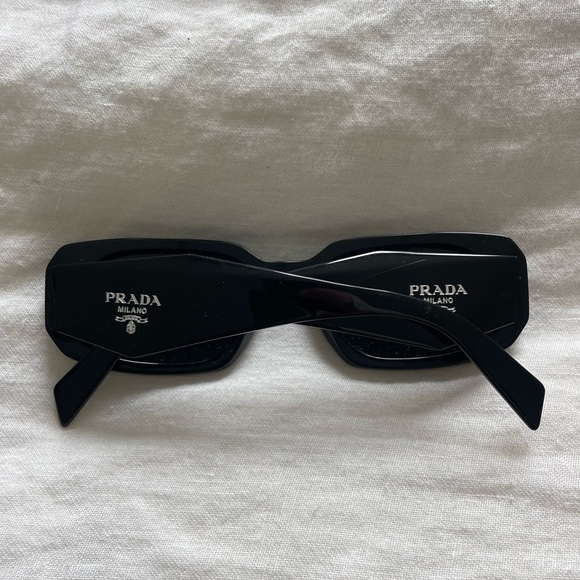 Prada 17WS black sunglasses - Picture 1 of 10